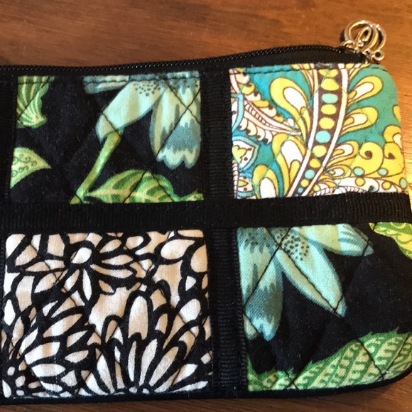 Authentic Vera Bradley Sunglasses/Credit cards & Money/Cosmetics Bag. - Picture 2 of 10